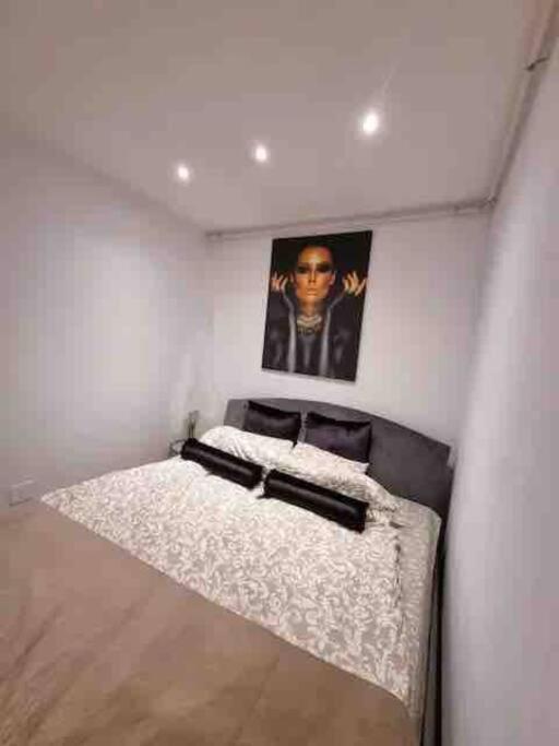 Chic Studio Pallady Apartment Bukares Bagian luar foto
